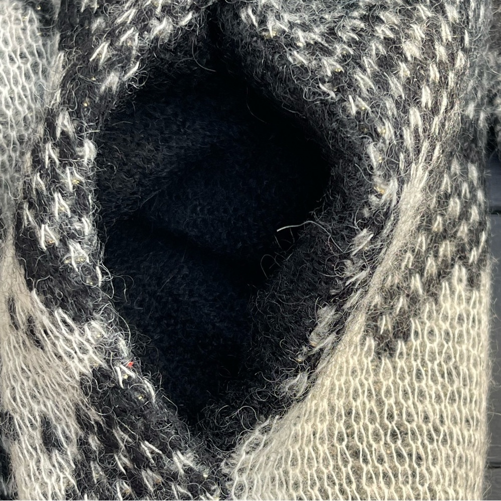 Vintage 80's Black/Grey/Gold Pattern Mohair High Neck Button Front Cardigan (M) - Picture 11 of 16